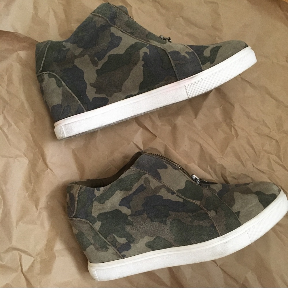 Blondo Waterproof Wedge Sneakers